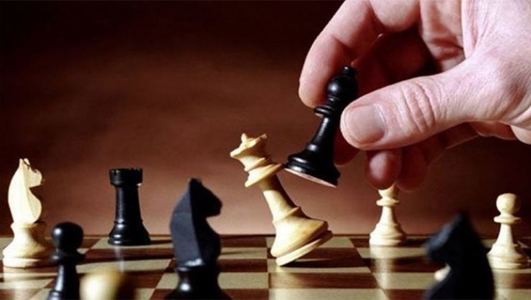 Carlsen-Caruana Dünya Şampiyonluğu Unvan Maçı Başlıyor!