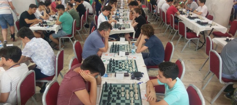 Çeşme Açık satranç turnuvası görkemli açılış yaptı!