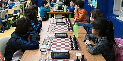 İstanbul'da İlk Okullar arası Satranç Turnuvası!